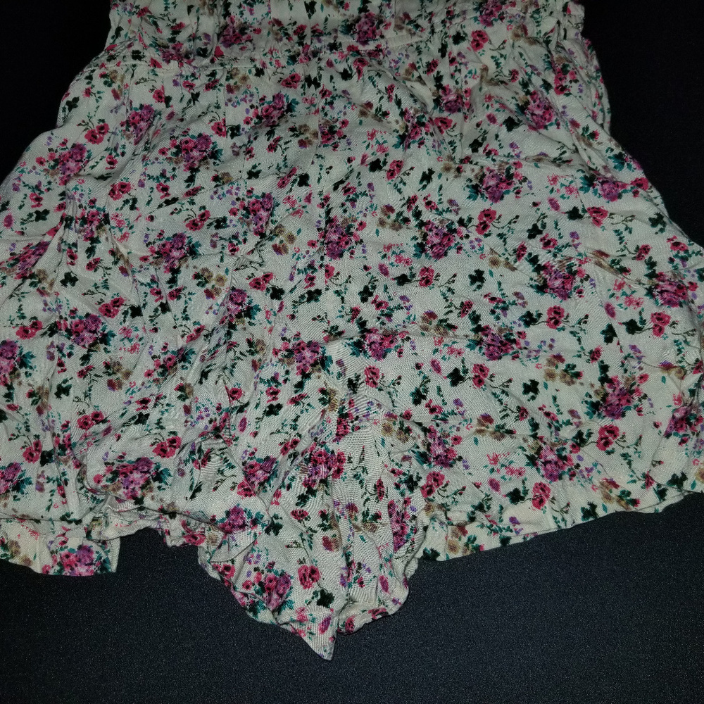 Angie Floral Romper - worn once - Picture 3 of 6